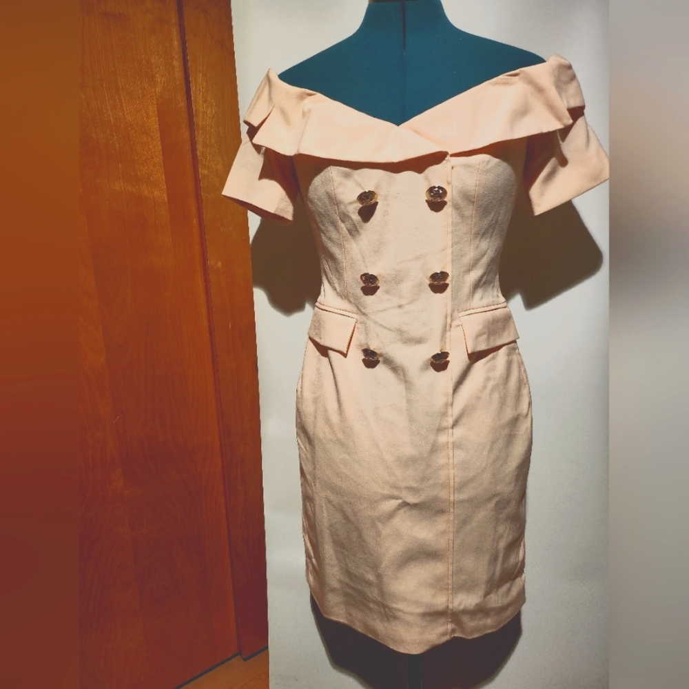 NWOT VENUS Dress, Size 4